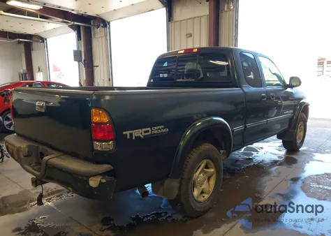 2001 Toyota Tundra Ltd V8 from USA, damaged, VIN 5TBBT48171S202958